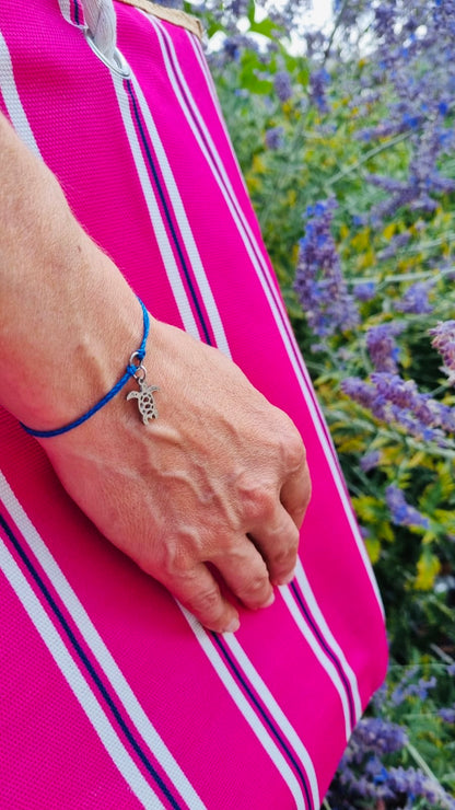Bracelet double fil et breloques